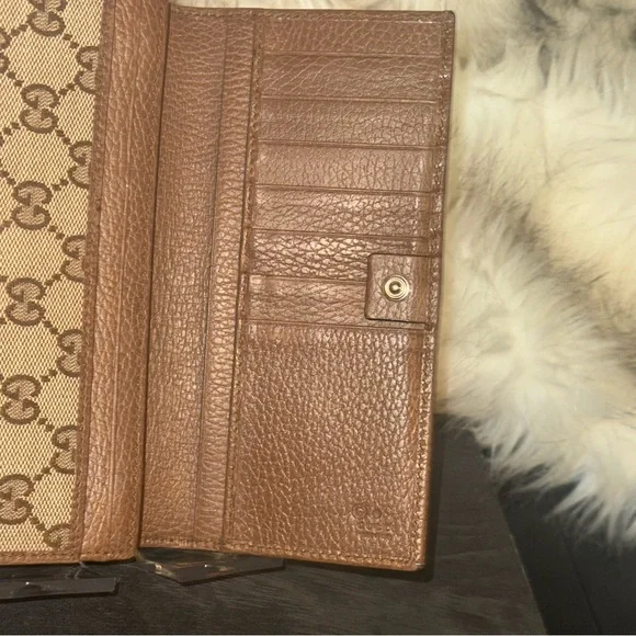 💰⬇️ GUCCI 
Pre-Loved Beige GG Canvas Flap Continental Wallet 💕 - Picture 7 of 16